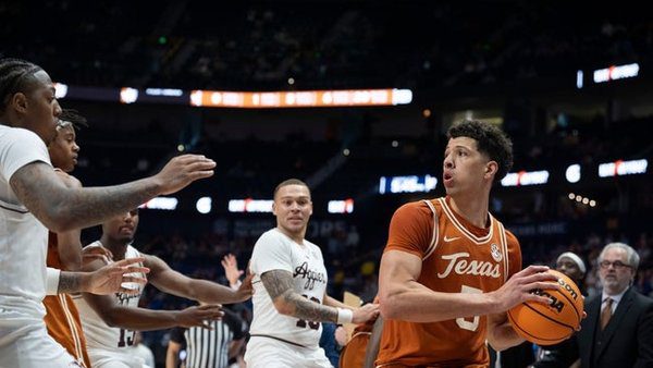 Kadin Shedrick Texas Longhorns is key to our prediction & analysis tonight