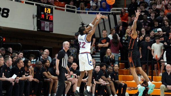 Darryn Peterson Kansas Jayhawks is key to our prediction & analysis tonight