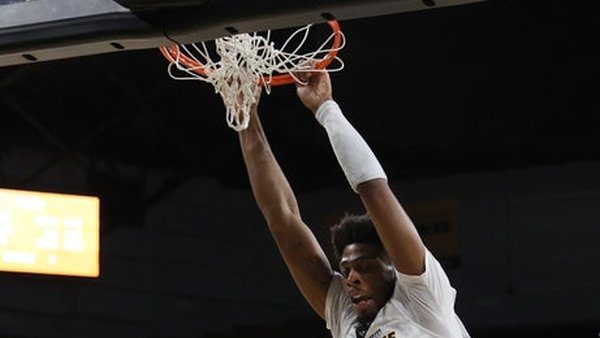 Faizon Fields Milwaukee Panthers is key to our prediction & analysis tonight