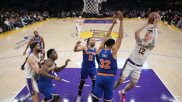 Jake LaRavia Los Angeles Lakers is key to our prediction & analysis tonight