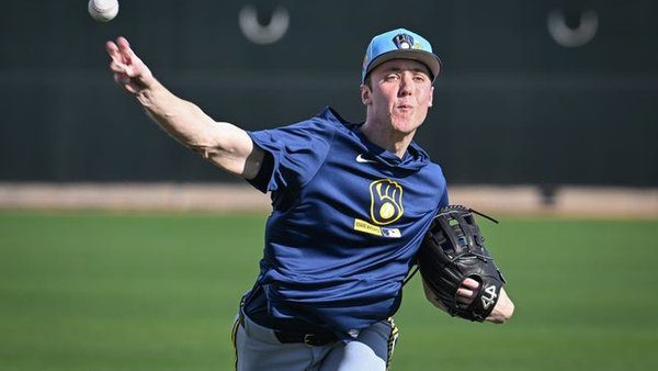 White Sox vs. Brewers Prediction: Analyzing the Opening Day Mound Edge