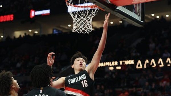 Milwaukee Bucks vs Portland Trail Blazers Prediction 3/25: Giannis Absence Creates Double-Digit Trap