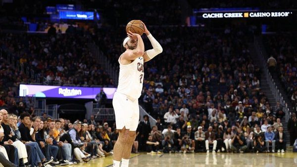 Rockets vs. Warriors Prediction 4/5/26: Can Golden State Cover With Curry Back?