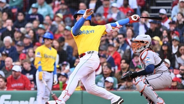Willson Contreras Red Sox is key to our MLB prediction & analysis